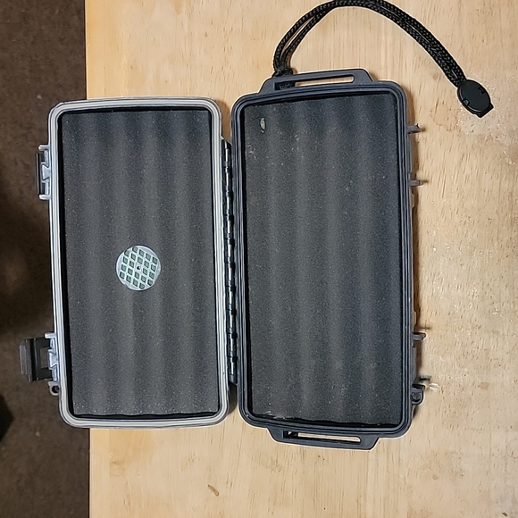 Cigar humidor - Picture 2 of 2